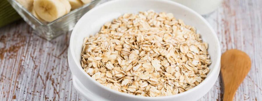 Ditch the Flavored Oatmeal: Why Natural and Organic Options Are Better for Your Kids