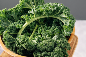 Why Raw Kale May Be Bad for Health: Non Toxic Dad's Take on the Green Superfood