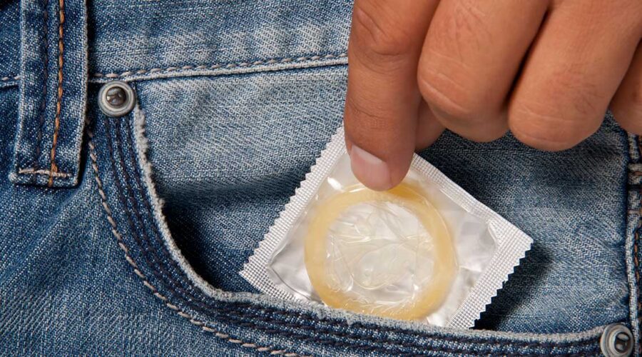 The Lowdown on Condoms: A Guide to Going Non-Toxic