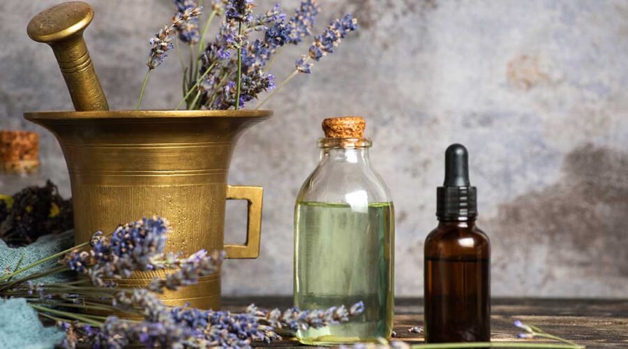 DIY Fall-Scented Non-Toxic Room Freshening Spray