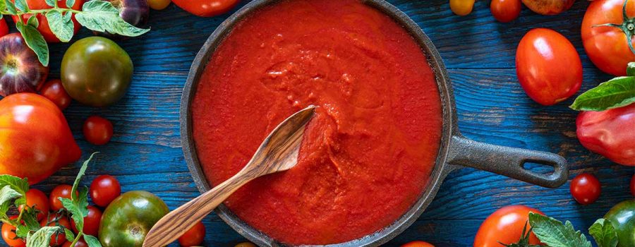 Homemade Tomato Sauce: Ditch the Toxins