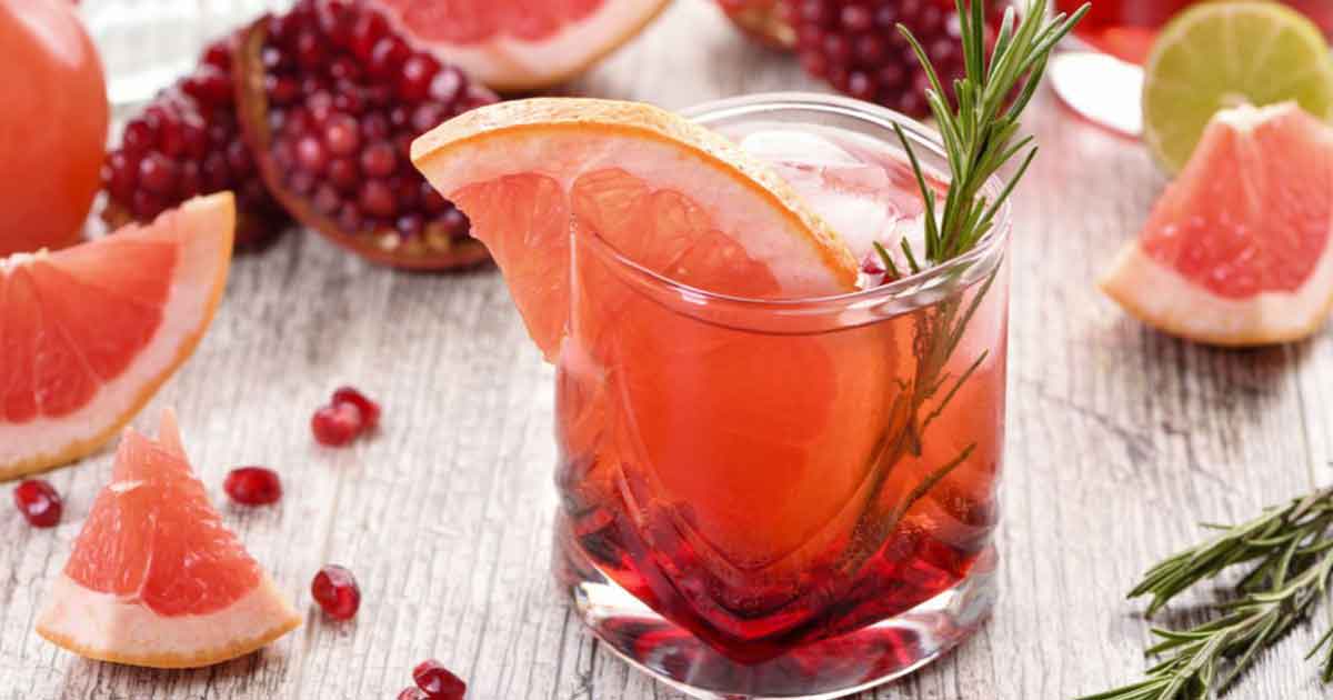 New Year’s Pomegranate Orange Non-Toxic Mocktail