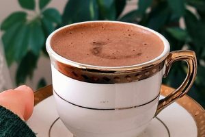 Creamy Collagen-Rich Sleep Hot Chocolate